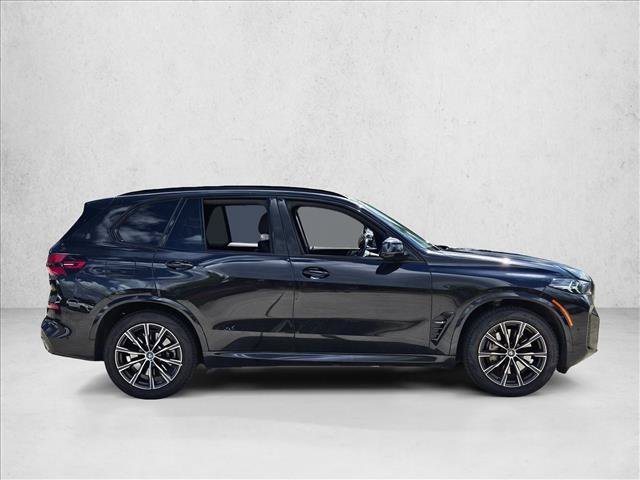 Used 2024 BMW X5 xDrive50e w/ M Sport Package AWD/4WD image 4