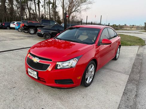 Used 2014 Chevrolet Cruze Diesel image 3