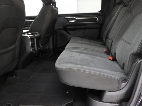 Used 2022 RAM 1500 Big Horn AWD/4WD image 32