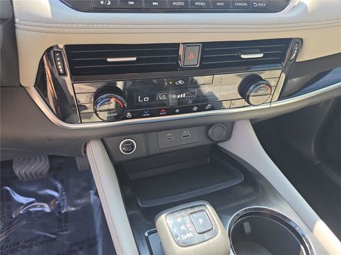 Used 2022 Nissan Rogue SL w/ SL Premium Package FWD image 36