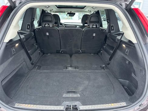 Used 2018 Volvo XC90 T6 Momentum image 14