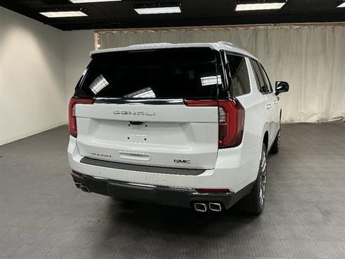New 2026 GMC Yukon Denali Ultimate w/ LPO, Floor Liner Package AWD/4WD image 6