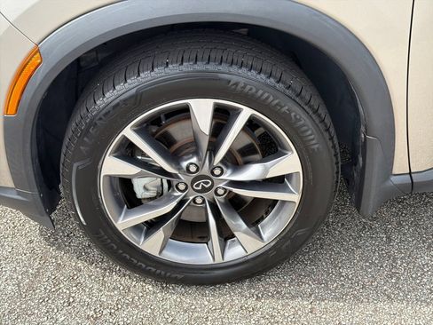 Used 2023 INFINITI QX60 Luxe w/ Cargo Package FWD image 11