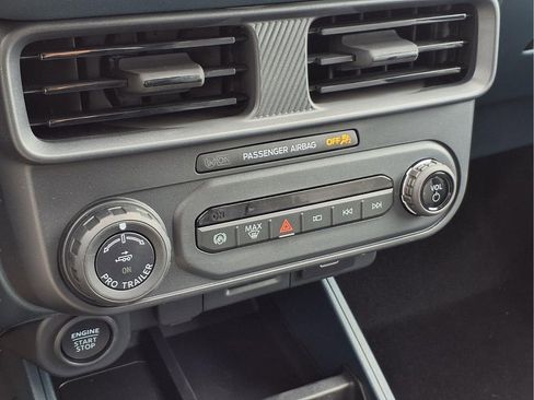 New 2026 Ford Maverick Lariat w/ Black Appearance Package image 9