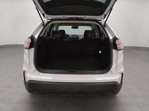 Used 2024 Ford Edge SEL image 29