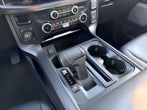 Used 2024 Ford F150 Lariat image 22