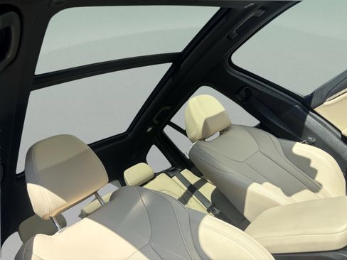 Used 2024 BMW X3 sDrive30i w/ Premium Package w/ZPA image 27