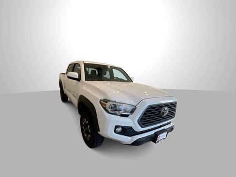 Certified 2021 Toyota Tacoma TRD Off-Road w/ Technology Package image 2