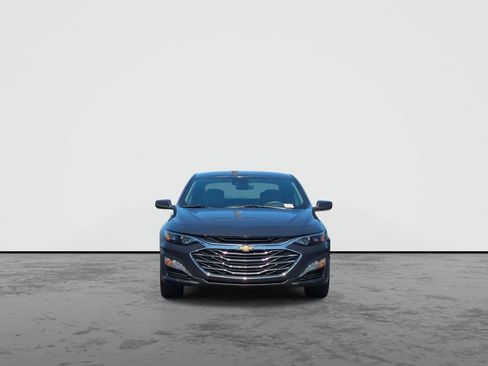 Used 2025 Chevrolet Malibu LT FWD image 3