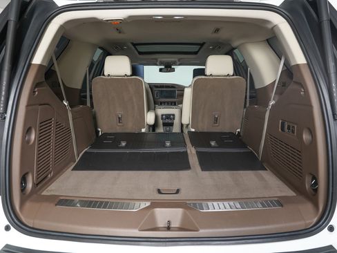 Used 2021 GMC Yukon Denali AWD/4WD image 13