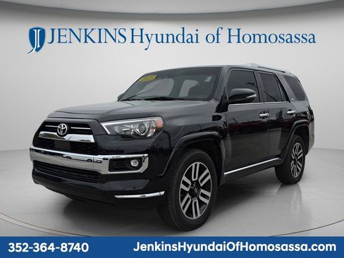 Used 2021 Toyota 4Runner Limited AWD/4WD image 10