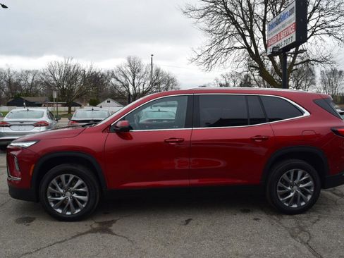 Used 2025 Buick Enclave Preferred w/ LPO, Floor Liner Package image 9