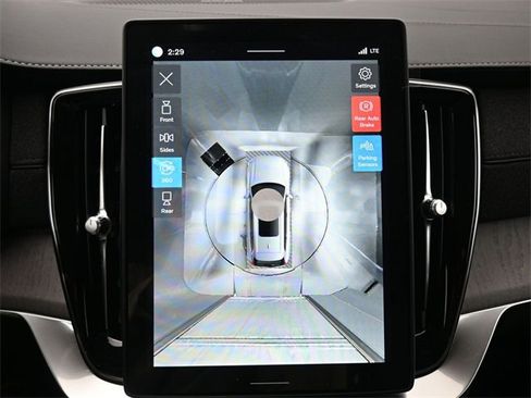 New 2026 Volvo XC90 B6 Ultra w/ Protection Package Premier image 24