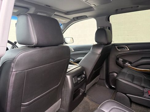 Used 2017 GMC Yukon Denali w/ Open Road Package AWD/4WD image 21