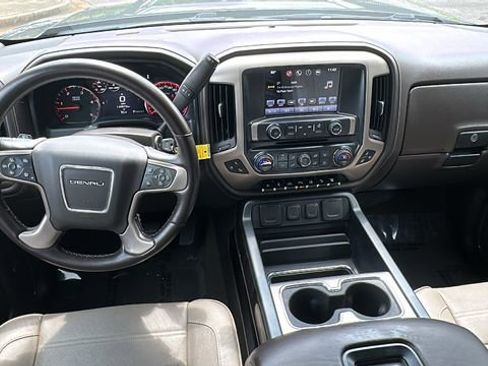 Used 2016 GMC Sierra 2500 Denali w/ Duramax Plus Package AWD/4WD image 22