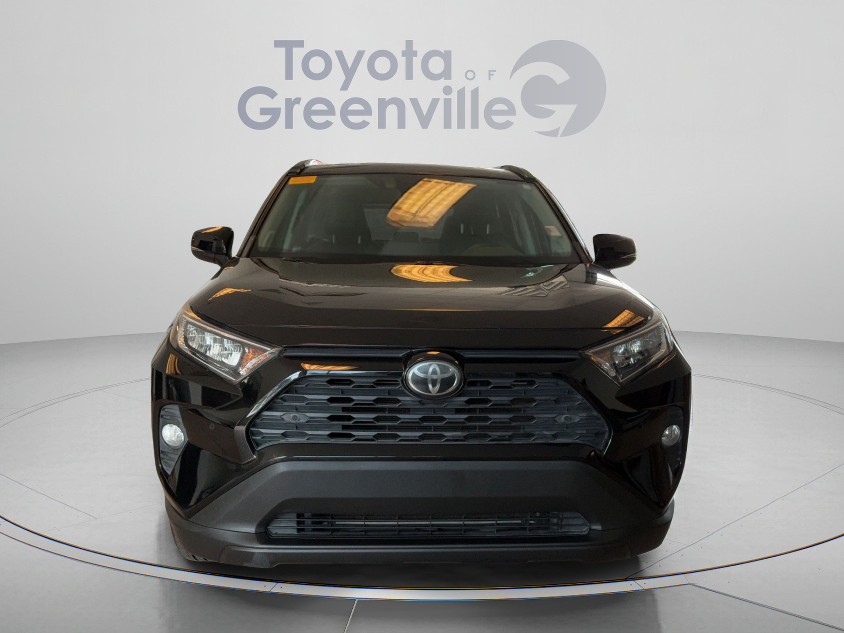 Used 2019 Toyota RAV4 XLE Premium w/ Advanced Technology Package FWD image 9