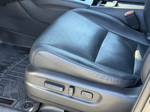 Used 2017 Honda Pilot Touring image 22