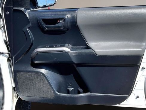 Used 2019 Toyota Tacoma SR5 image 25