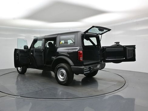 New 2026 Ford Bronco 4-Door AWD/4WD image 30