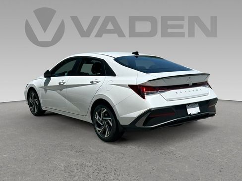 New 2025 Hyundai Elantra Sport FWD image 20
