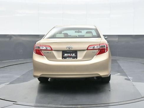 Used 2012 Toyota Camry LE image 6