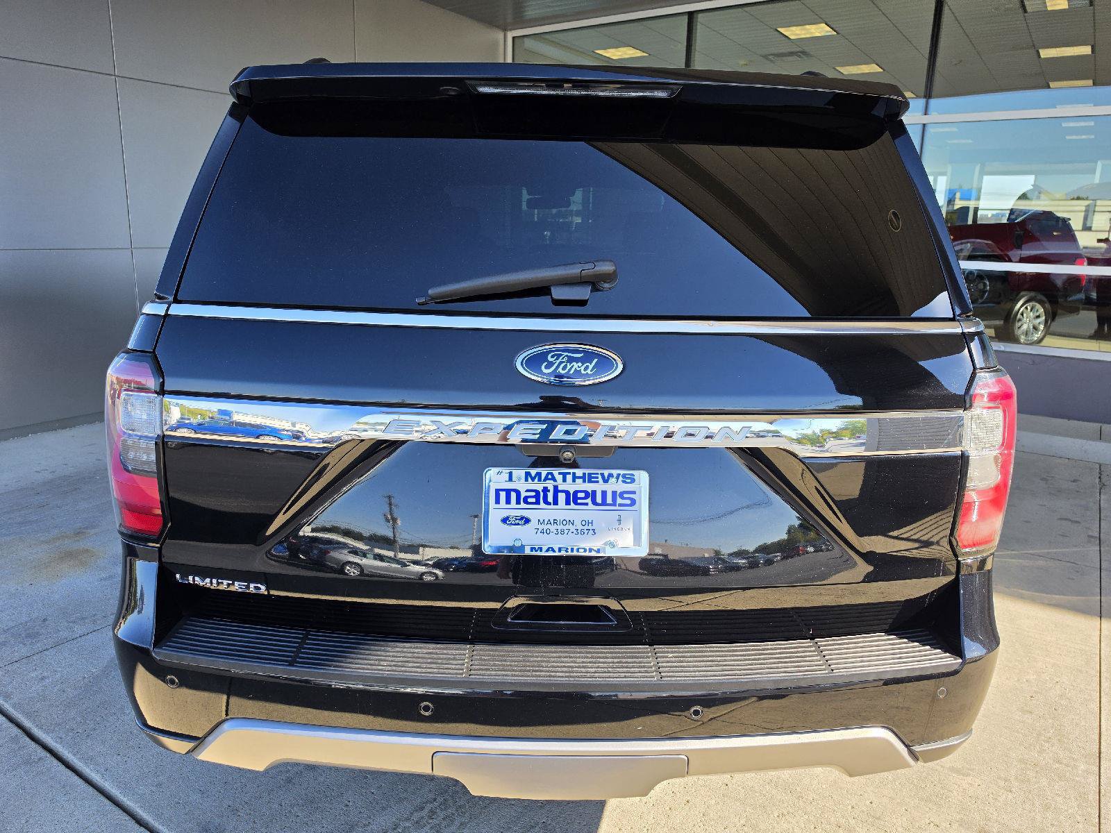 Used 2018 Ford Expedition Limited AWD/4WD image 3