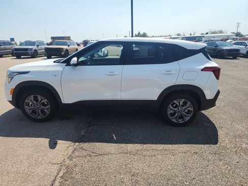Certified 2026 Kia Seltos LX AWD/4WD image 1