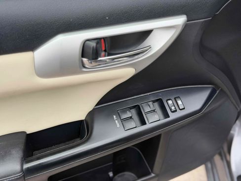 Used 2012 Lexus CT 200h FWD image 17