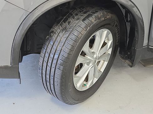 Used 2016 Nissan Rogue SV image 30