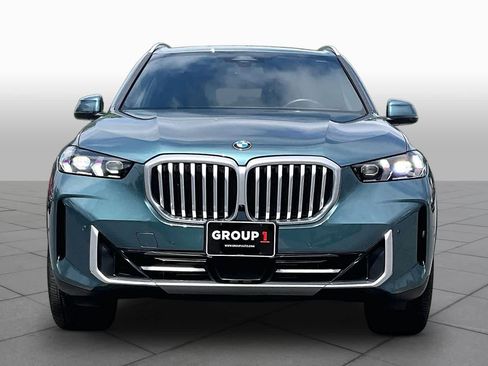 Used 2024 BMW X5 xDrive40i w/ Premium Package AWD/4WD image 3