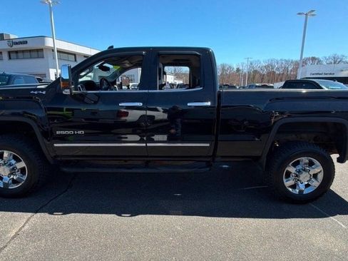 Used 2017 GMC Sierra 2500 SLT w/ Snow Plow Prep Package AWD/4WD image 4