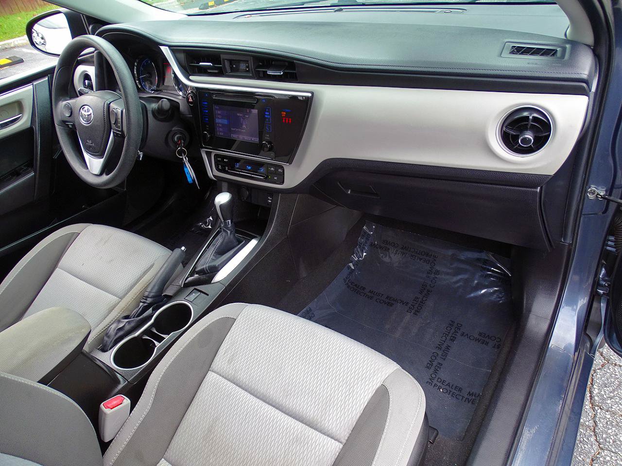 Used 2019 Toyota Corolla LE FWD image 27