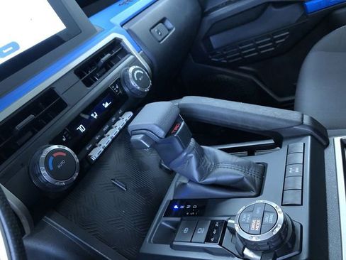 Used 2025 Toyota Tacoma TRD Off-Road image 23