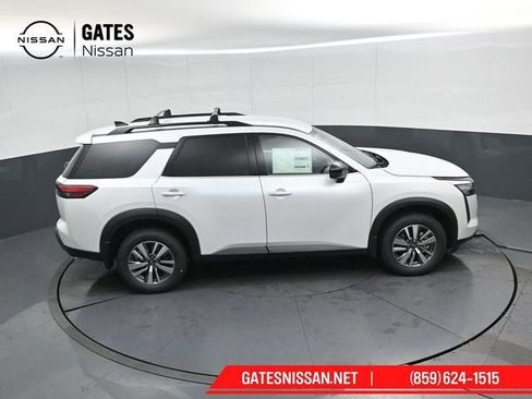 New 2026 Nissan Pathfinder SL image 48