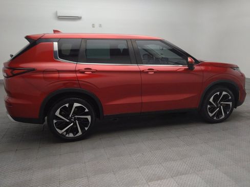 Used 2022 Mitsubishi Outlander SE FWD image 10