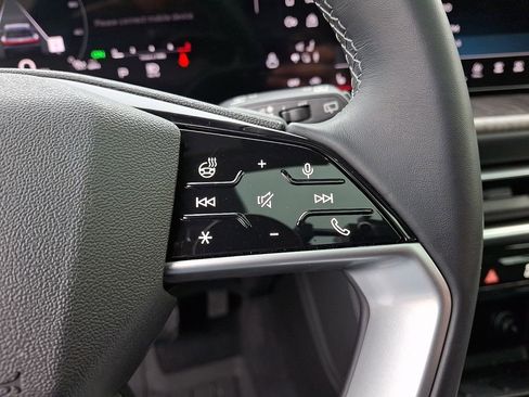 Certified 2025 Audi Q5 Premium Plus w/ Premium Plus image 22