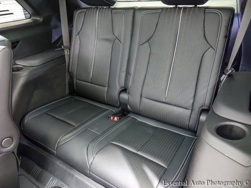 New 2026 Cadillac Vistiq Luxury w/ LPO, Floor Liner Package image 10