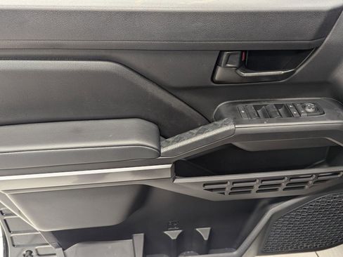 New 2025 Toyota Tacoma SR image 10