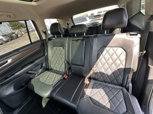 Certified 2024 Volkswagen Atlas SEL Premium R-Line image 27
