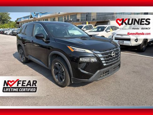Used 2024 Nissan Rogue SV FWD image 1