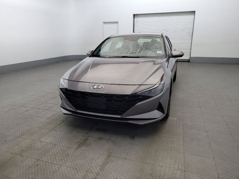 Used 2023 Hyundai Elantra Blue FWD image 15