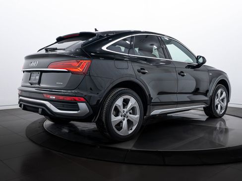 Certified 2025 Audi Q5 2.0T Premium Plus w/ Premium Plus Package image 4