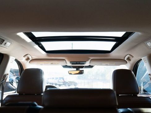 Used 2023 Nissan Pathfinder Platinum w/ Cargo Package image 14