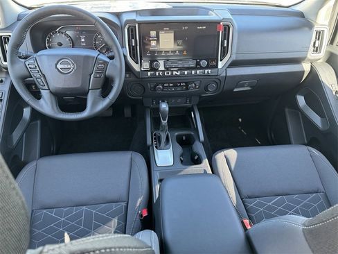 New 2025 Nissan Frontier SV w/ SV Convenience Package image 10
