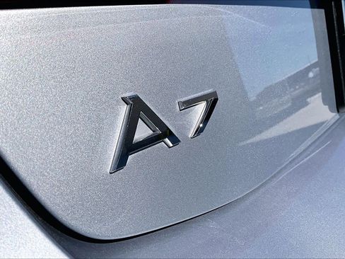 Used 2021 Audi A7 e Prestige w/ Prestige Package image 30