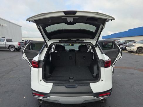 Used 2025 Chevrolet Blazer LT w/ Convenience Package FWD image 14