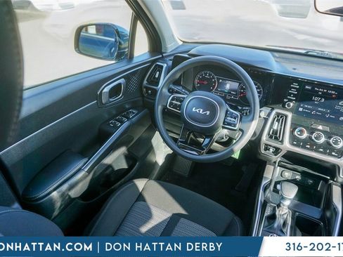 Used 2023 Kia Sorento LX image 14
