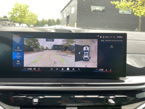 Used 2025 BMW X6 M Competition w/ Executive Package image 23