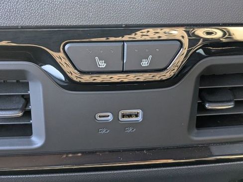 New 2026 GMC Sierra 1500 AT4 w/ AT4 Premium Package image 10