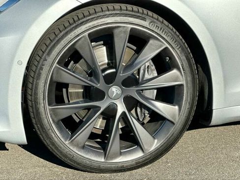 Used 2018 Tesla Model S 100D image 33